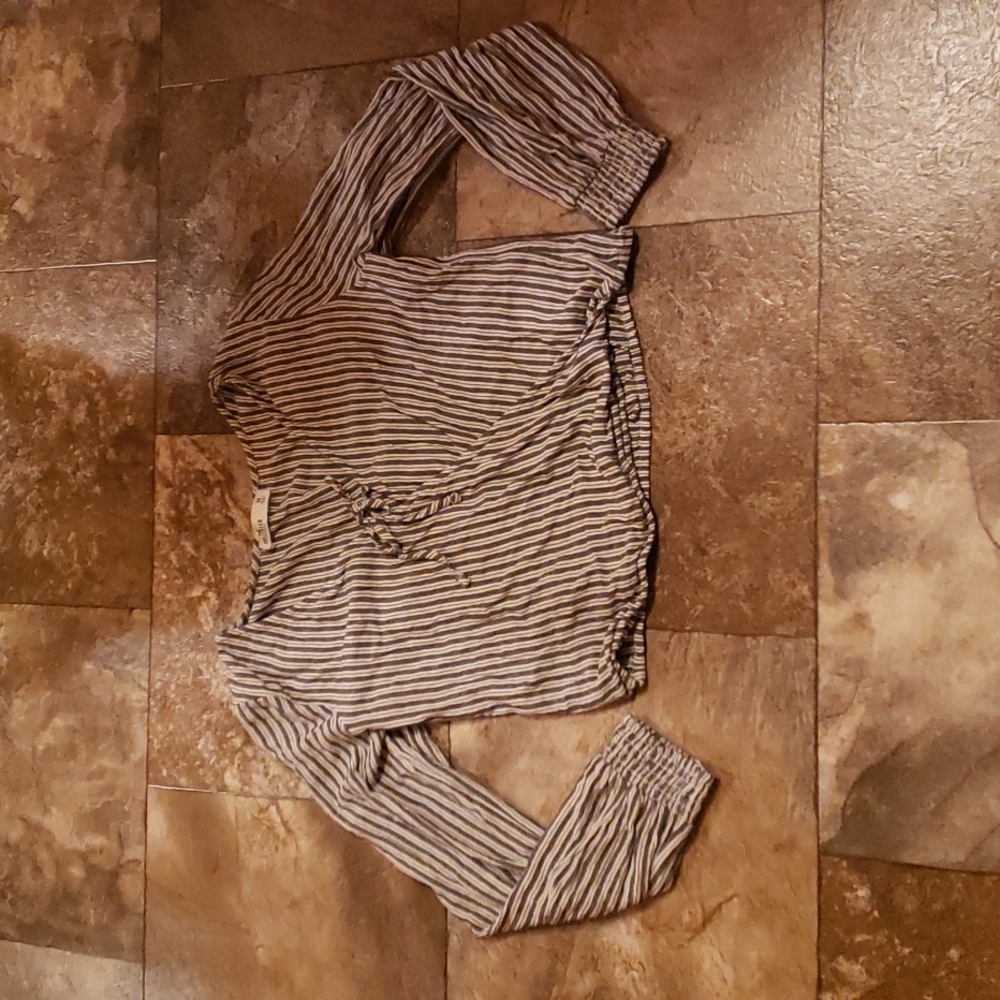 Hollister M striped wrap front tie twist crop top shirt blouse